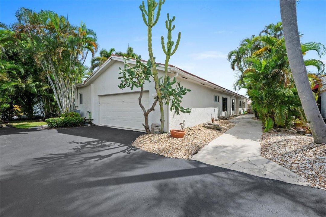 For Rent: $4,000 (3 beds, 2 baths, 2200 Square Feet)