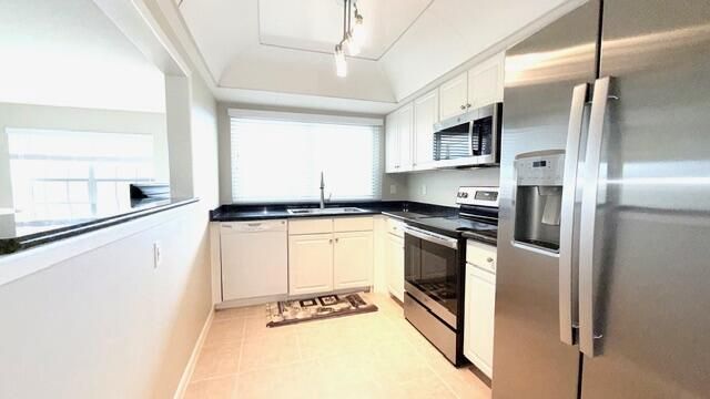 待售: $227,500 (2 贝兹, 2 浴室, 1162 平方英尺)