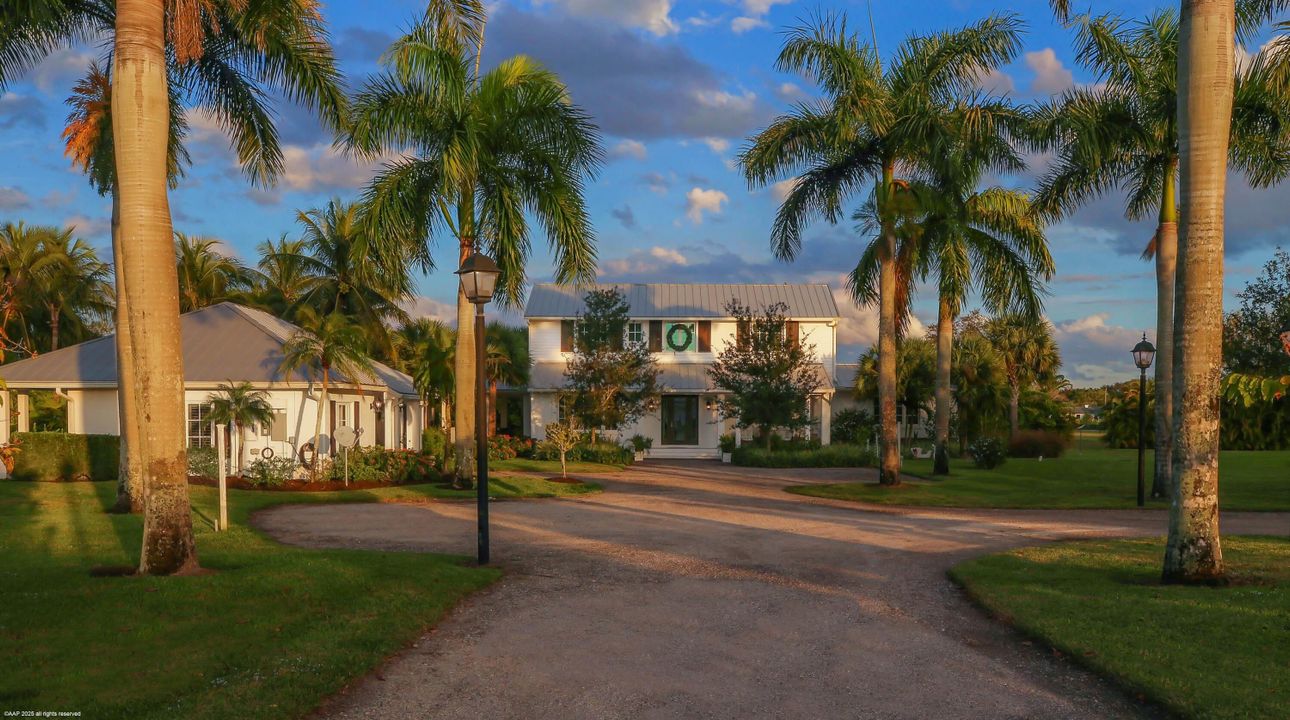 待售: $12,000,000 (7 贝兹, 7 浴室, 5997 平方英尺)