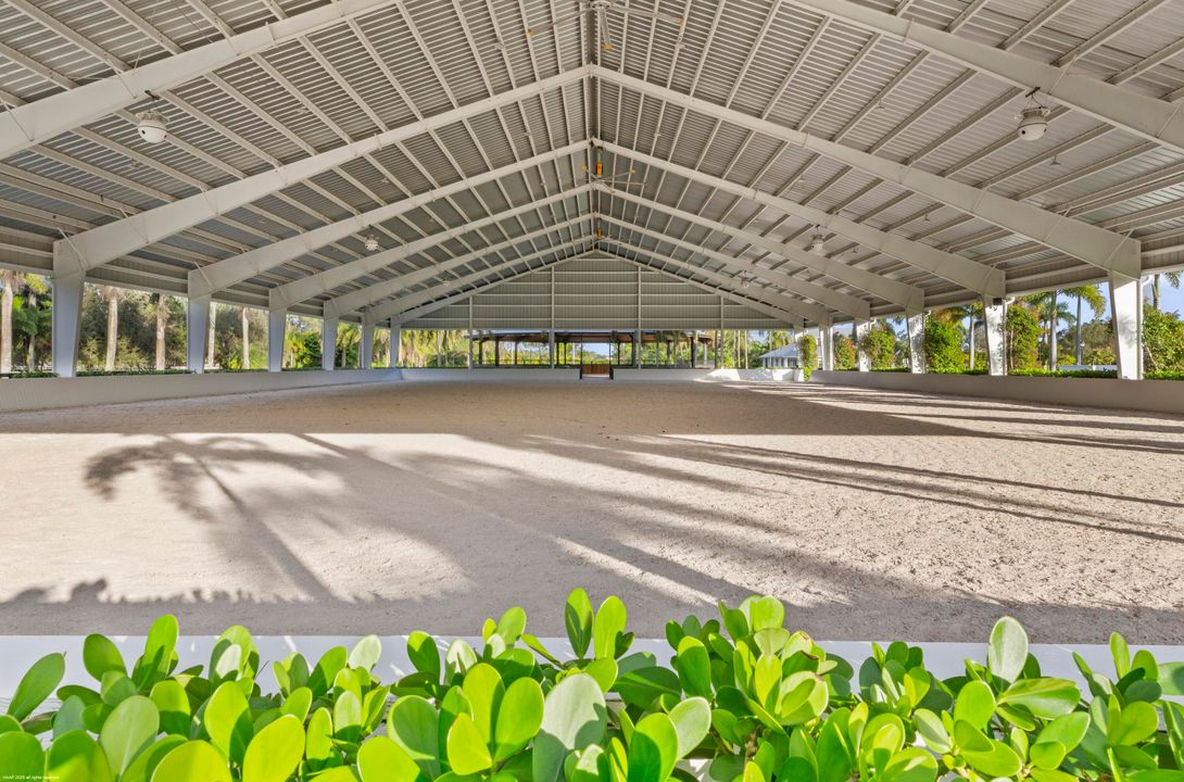 待售: $12,000,000 (7 贝兹, 7 浴室, 5997 平方英尺)