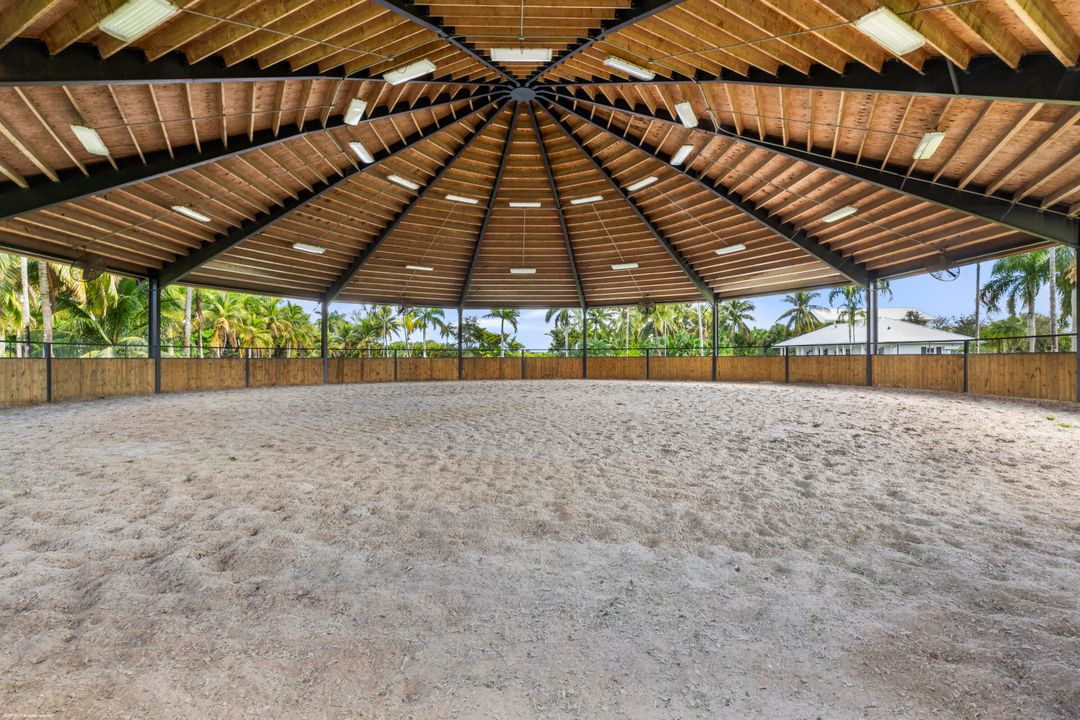 待售: $12,000,000 (7 贝兹, 7 浴室, 5997 平方英尺)