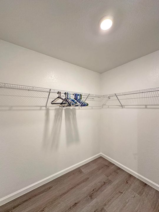 En Renta: $2,500 (3 camas, 2 baños, 2143 Pies cuadrados)