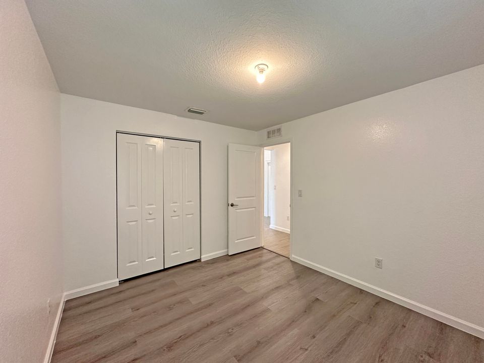 En Renta: $2,500 (3 camas, 2 baños, 2143 Pies cuadrados)