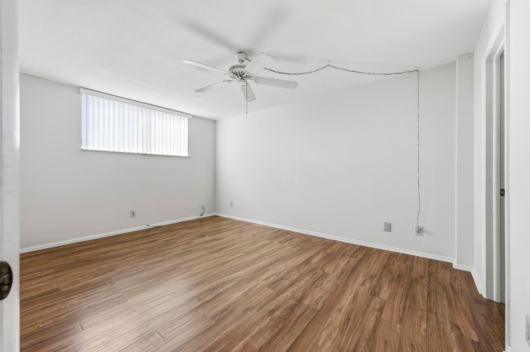 For Sale: $449,900 (2 beds, 2 baths, 990 Square Feet)