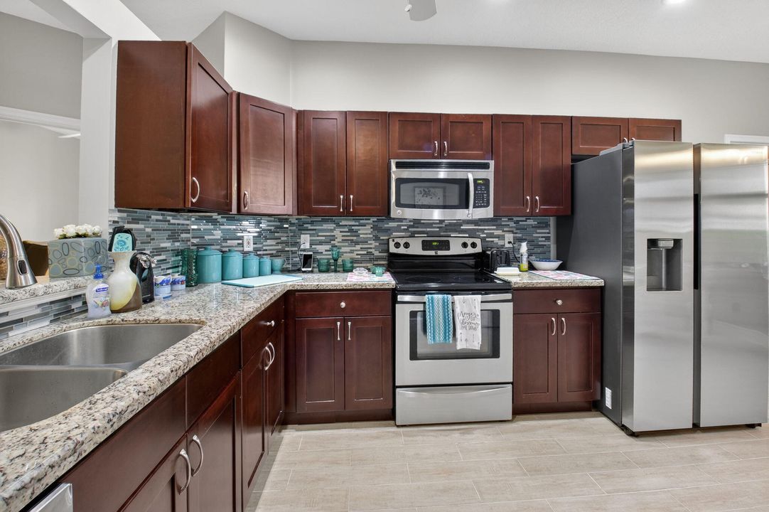 待售: $415,000 (3 贝兹, 2 浴室, 1436 平方英尺)