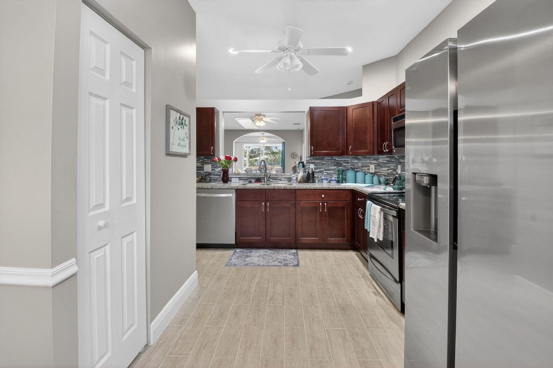 待售: $415,000 (3 贝兹, 2 浴室, 1436 平方英尺)