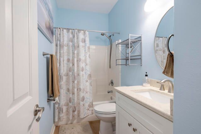 For Sale: $424,000 (4 beds, 2 baths, 2000 Square Feet)