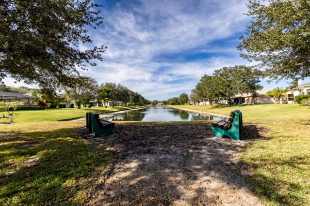 For Sale: $424,000 (4 beds, 2 baths, 2000 Square Feet)