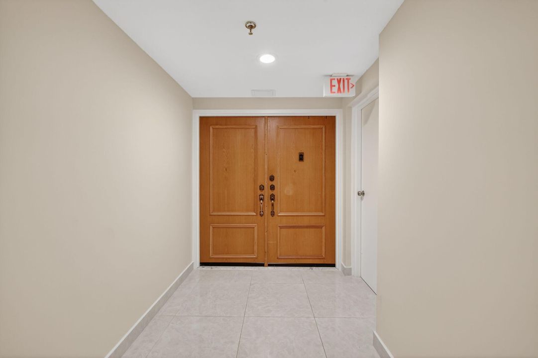 出租: $6,500 (2 贝兹, 2 浴室, 1602 平方英尺)