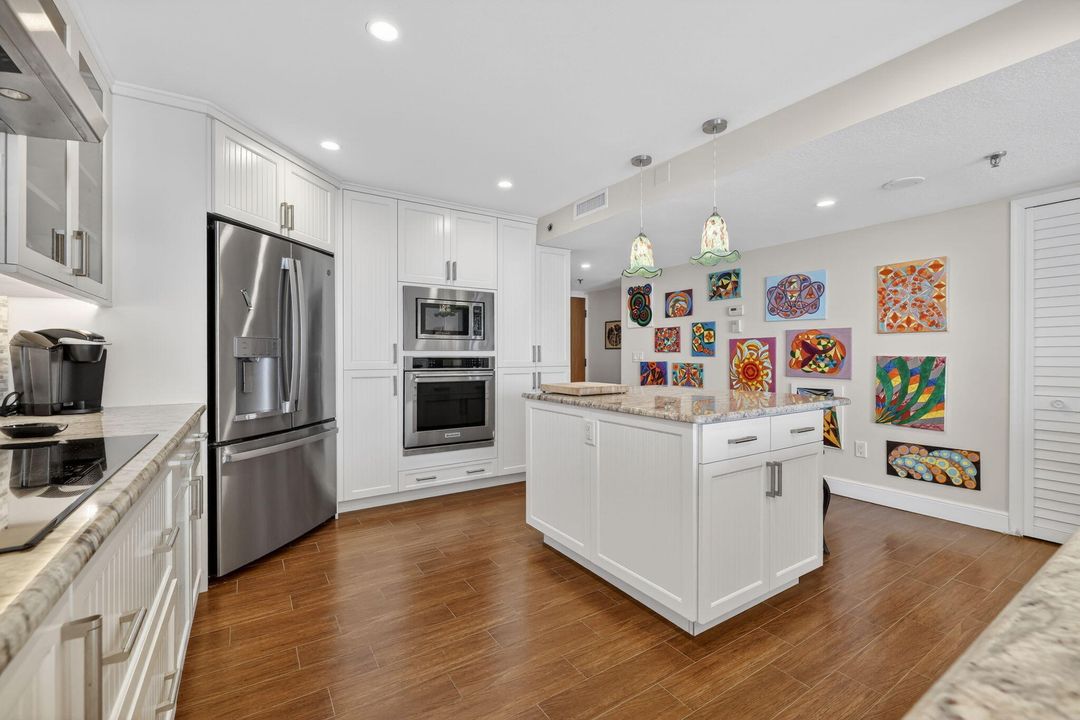 出租: $6,500 (2 贝兹, 2 浴室, 1602 平方英尺)