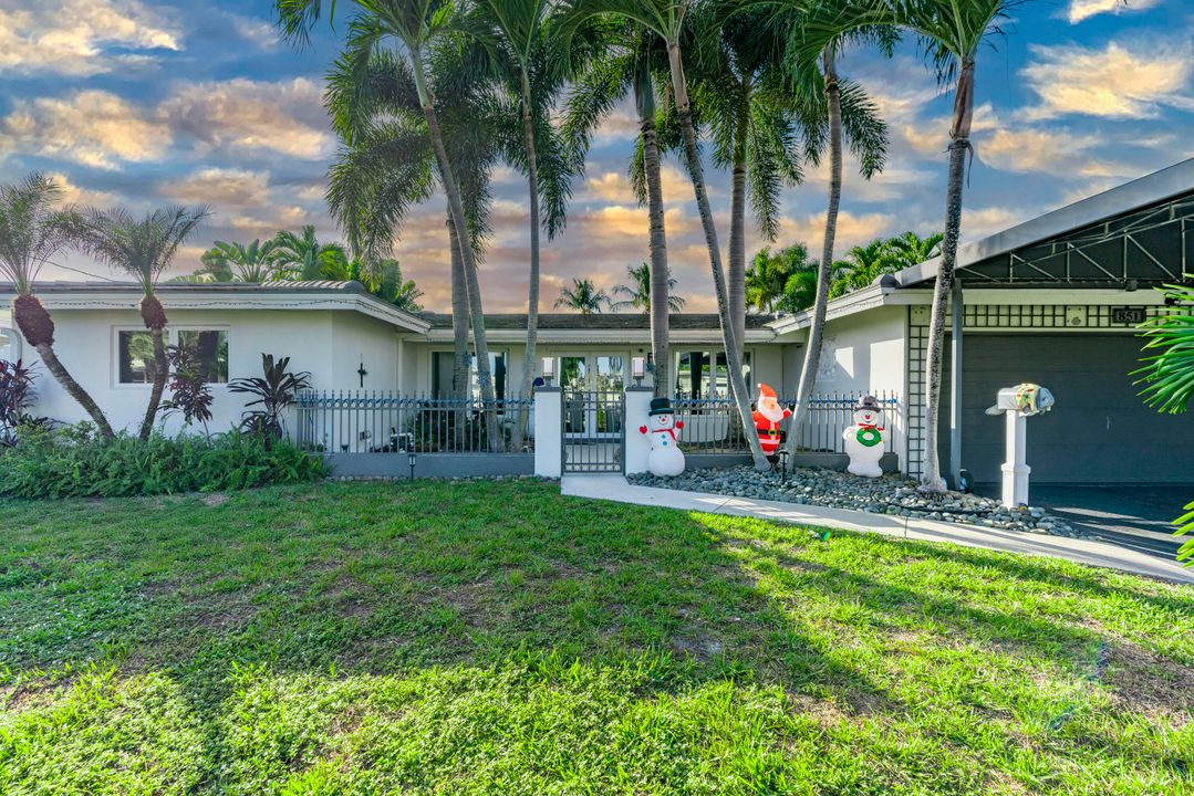 На продажу: $2,200,000 (4 спален, 3 ванн, 2557 Квадратных фут)