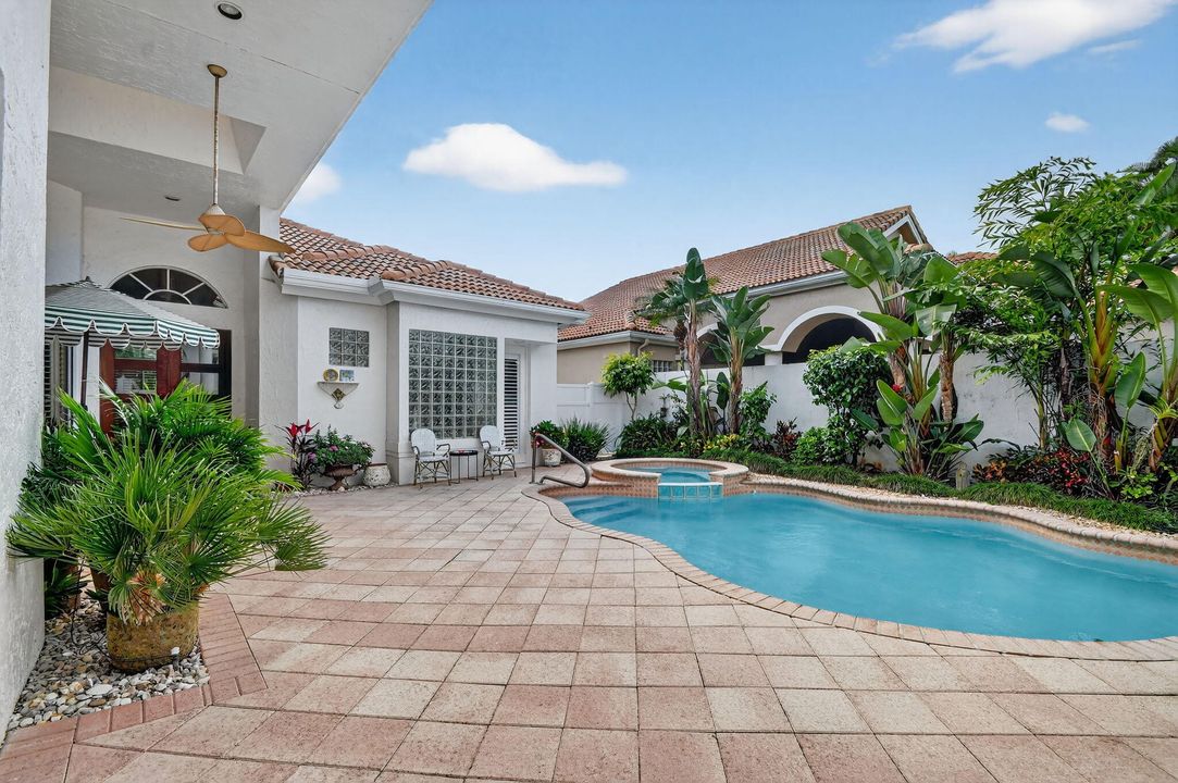 待售: $549,000 (3 贝兹, 3 浴室, 2472 平方英尺)