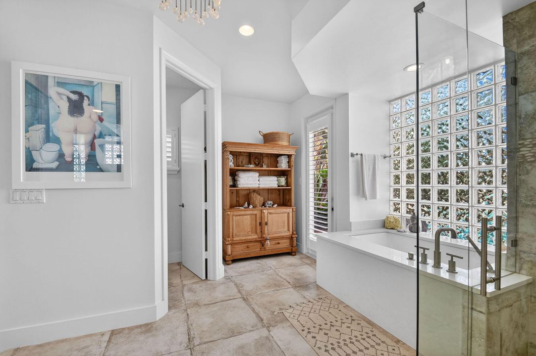 待售: $549,000 (3 贝兹, 3 浴室, 2472 平方英尺)