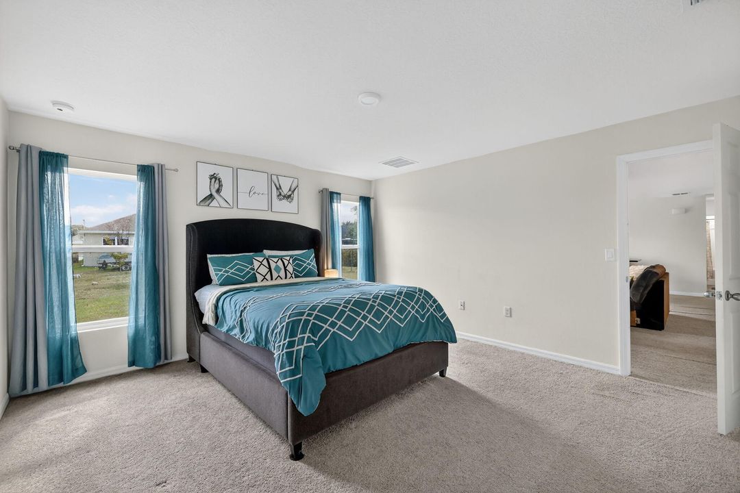 For Rent: $2,900 (4 beds, 2 baths, 2134 Square Feet)