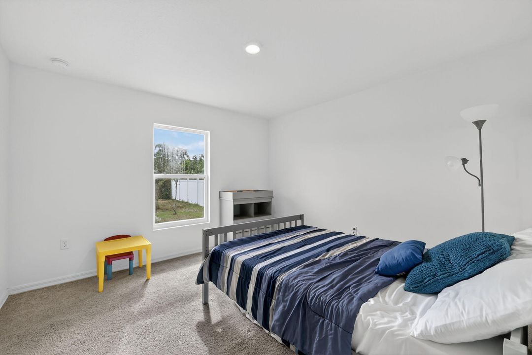 For Rent: $2,900 (4 beds, 2 baths, 2134 Square Feet)