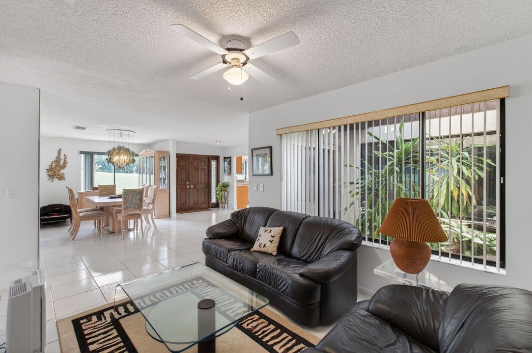 待售: $389,000 (3 贝兹, 2 浴室, 1667 平方英尺)