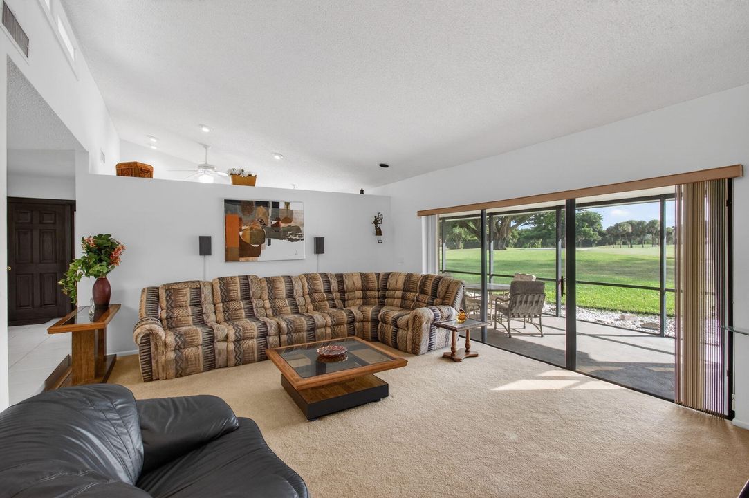 待售: $389,000 (3 贝兹, 2 浴室, 1667 平方英尺)