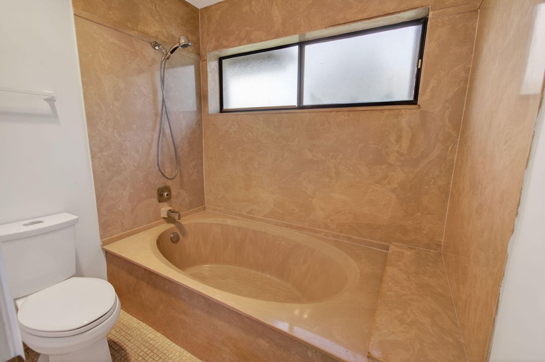 待售: $389,000 (3 贝兹, 2 浴室, 1667 平方英尺)