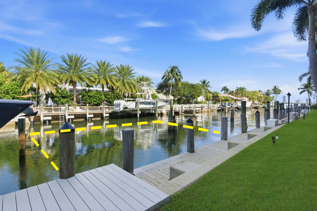 For Sale: $449,900 (2 beds, 2 baths, 990 Square Feet)