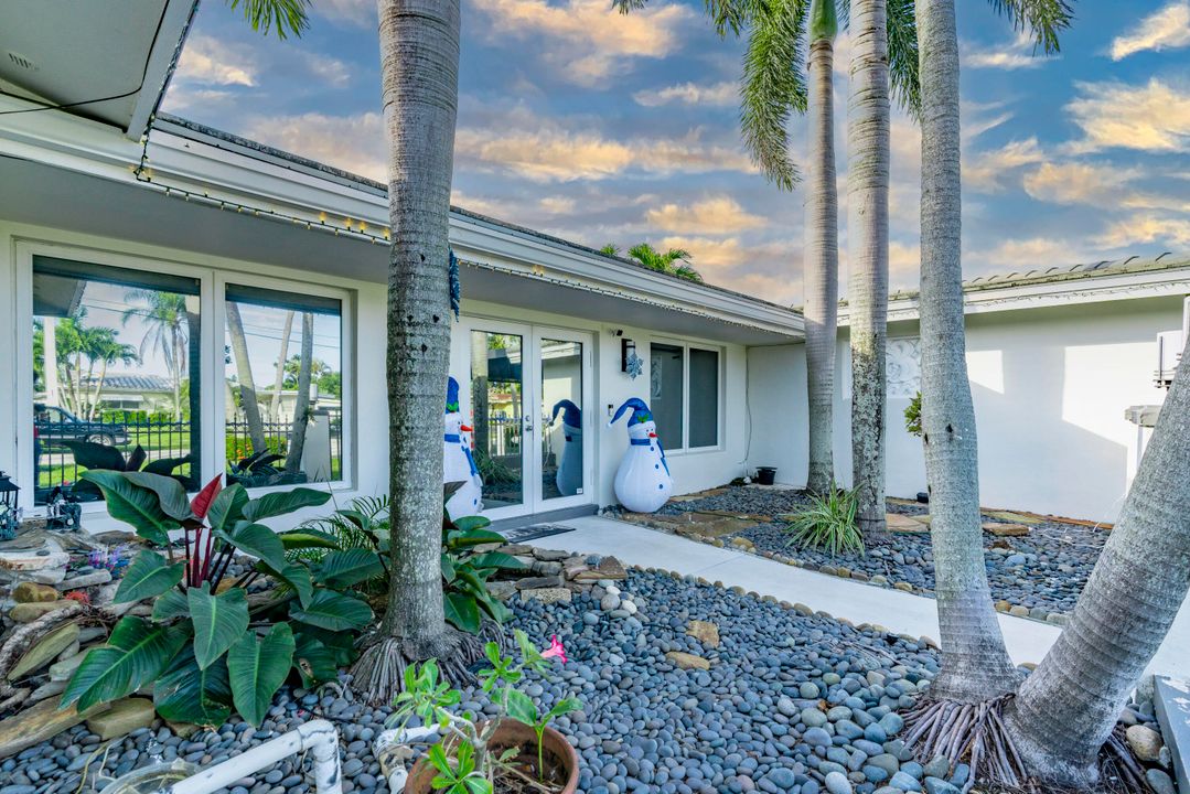 На продажу: $2,200,000 (4 спален, 3 ванн, 2557 Квадратных фут)