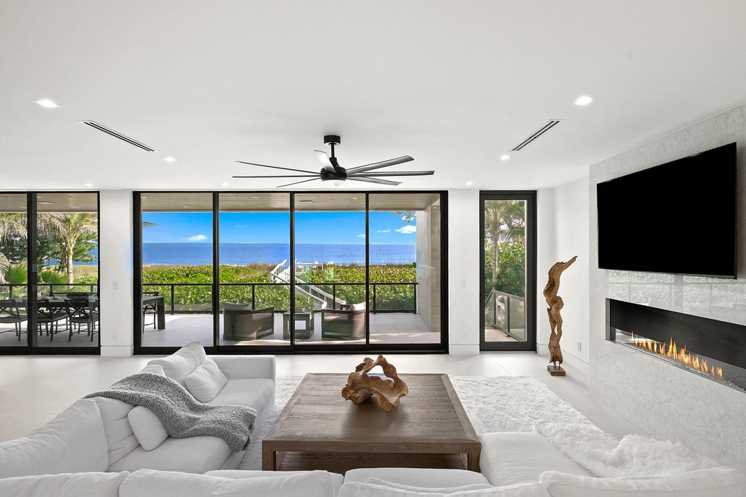 На продажу: $14,500,000 (4 спален, 6 ванн, 5965 Квадратных фут)