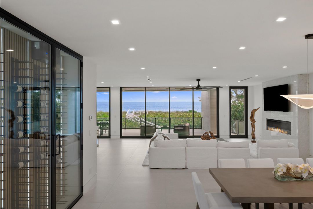 На продажу: $14,500,000 (4 спален, 6 ванн, 5965 Квадратных фут)