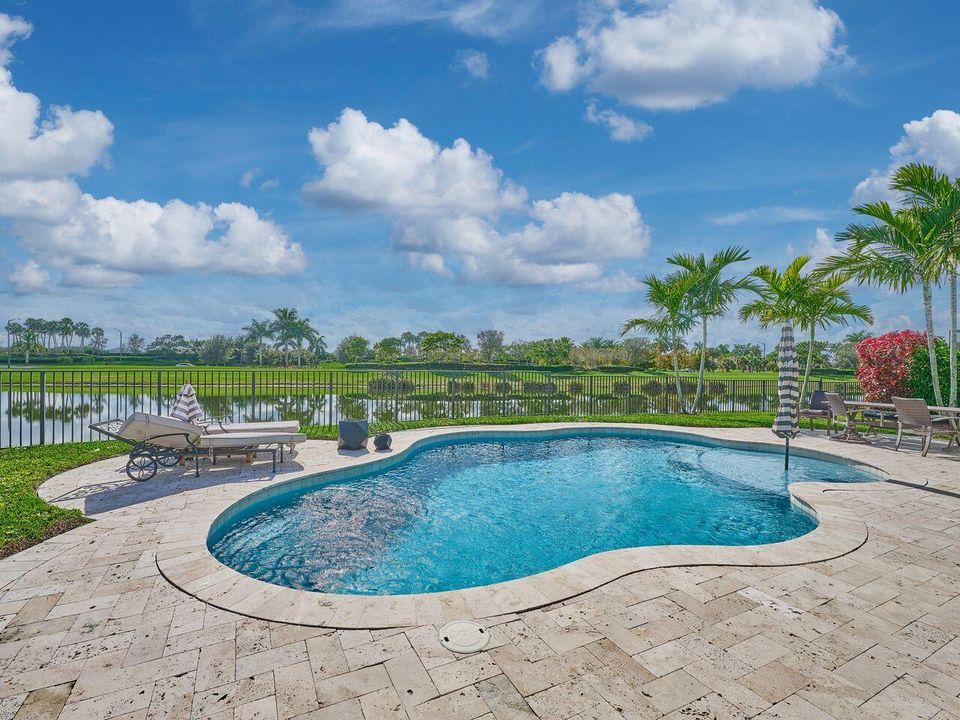 En Venta: $799,000 (3 camas, 3 baños, 2749 Pies cuadrados)