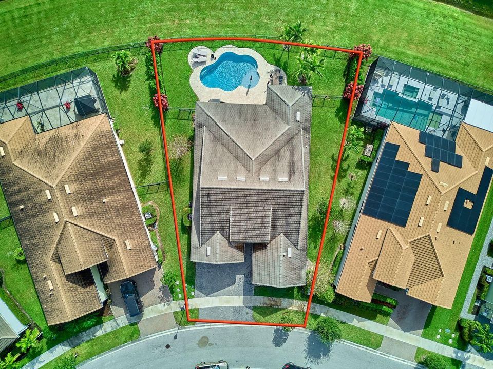 En Venta: $799,000 (3 camas, 3 baños, 2749 Pies cuadrados)