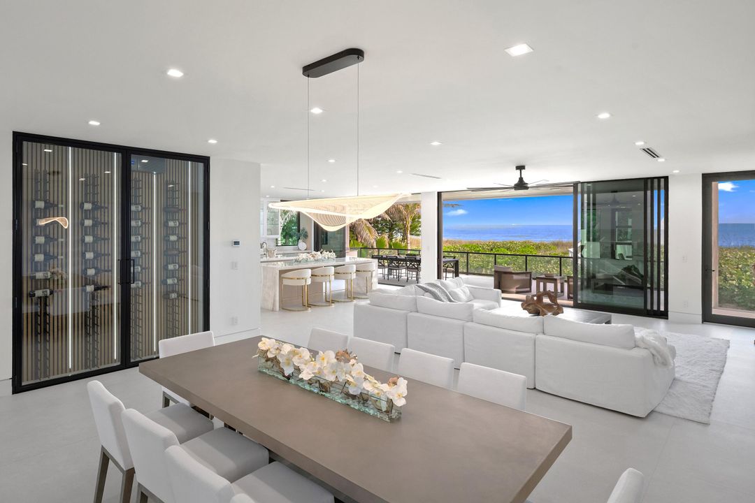 На продажу: $14,500,000 (4 спален, 6 ванн, 5965 Квадратных фут)