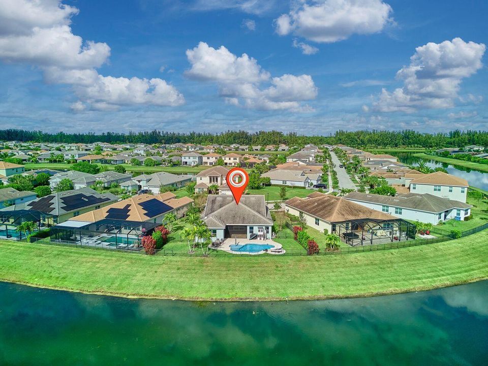 En Venta: $799,000 (3 camas, 3 baños, 2749 Pies cuadrados)