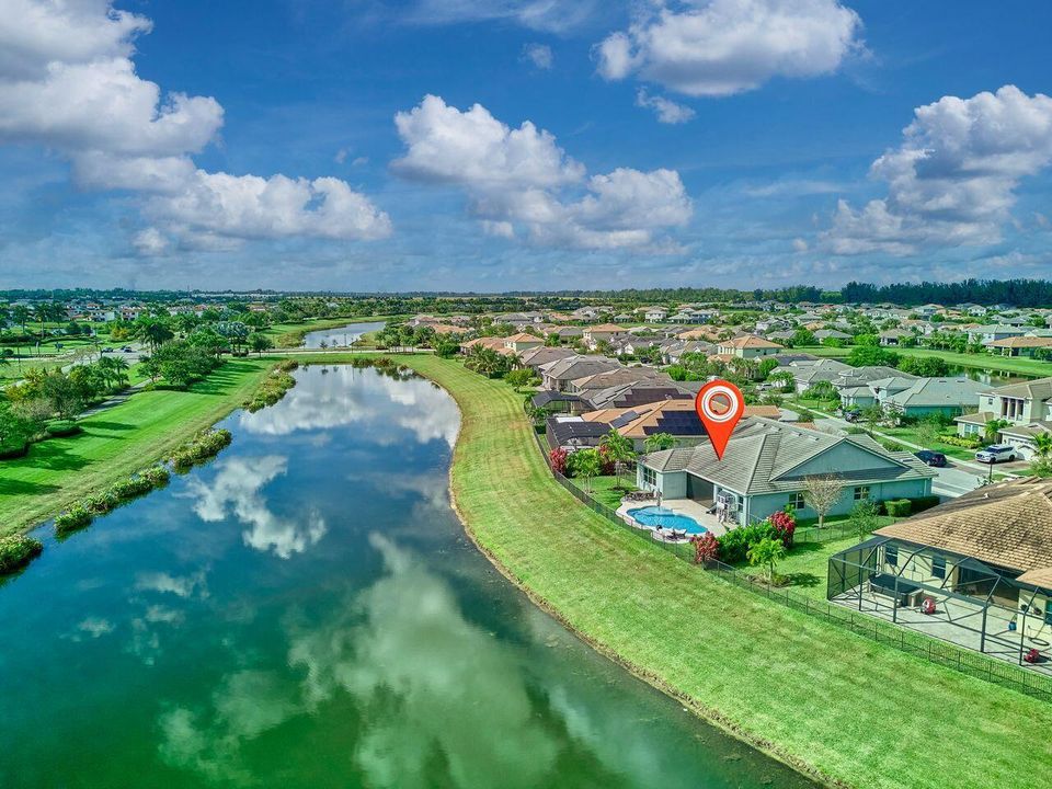 En Venta: $799,000 (3 camas, 3 baños, 2749 Pies cuadrados)