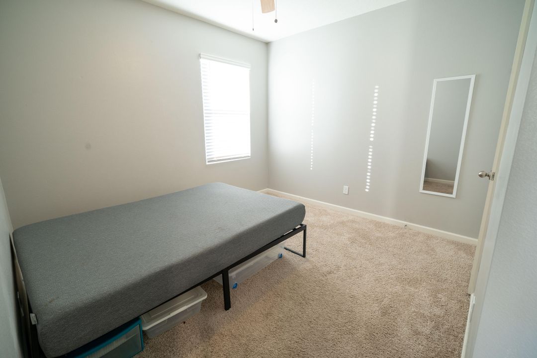 For Rent: $2,700 (4 beds, 2 baths, 1827 Square Feet)