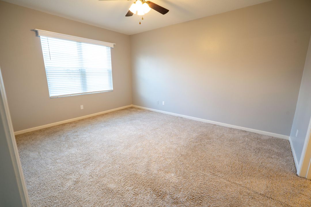 For Rent: $2,700 (4 beds, 2 baths, 1827 Square Feet)