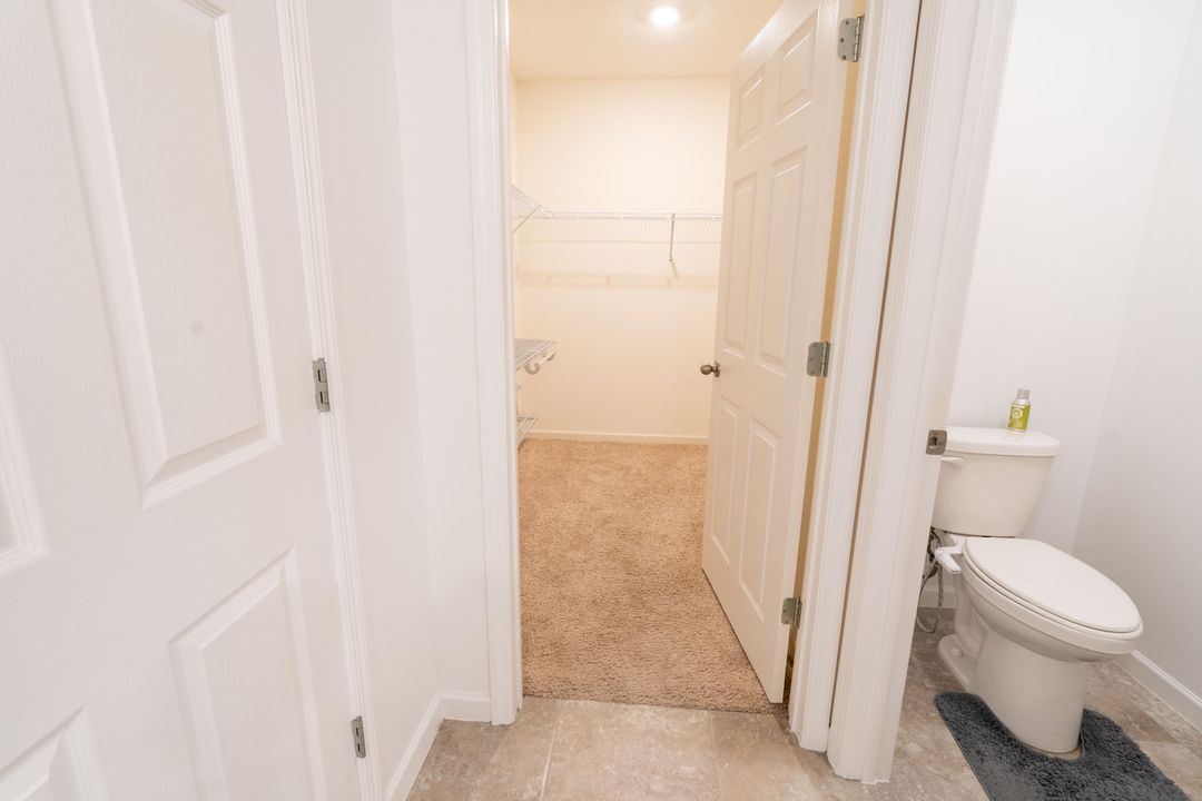 For Rent: $2,700 (4 beds, 2 baths, 1827 Square Feet)