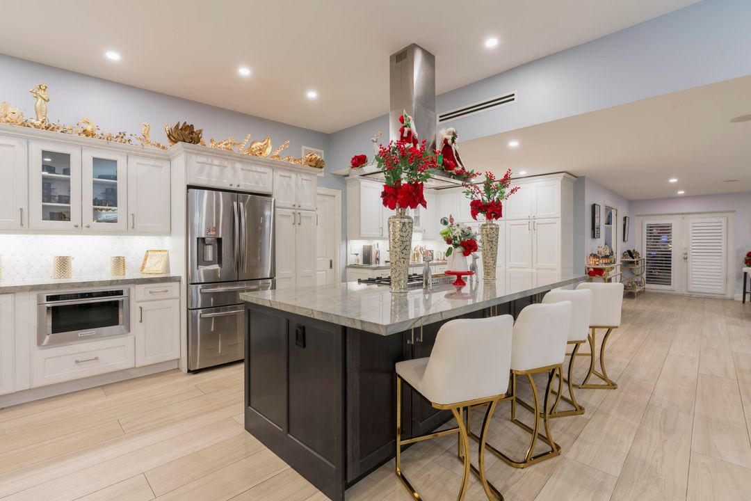 На продажу: $2,200,000 (4 спален, 3 ванн, 2557 Квадратных фут)