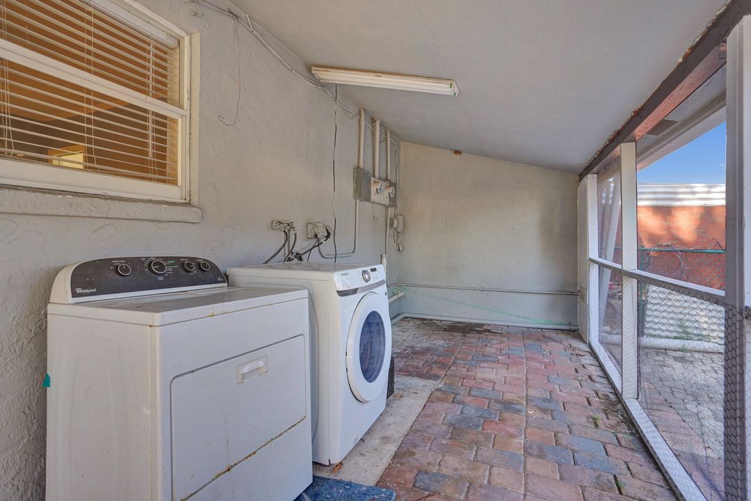 For Sale: $445,000 (0 beds, 0 baths, 884 Square Feet)