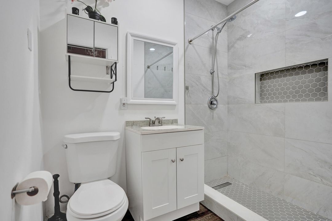 For Sale: $445,000 (0 beds, 0 baths, 884 Square Feet)