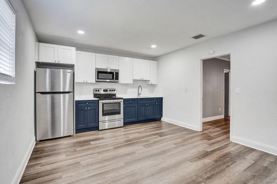 For Sale: $445,000 (0 beds, 0 baths, 884 Square Feet)