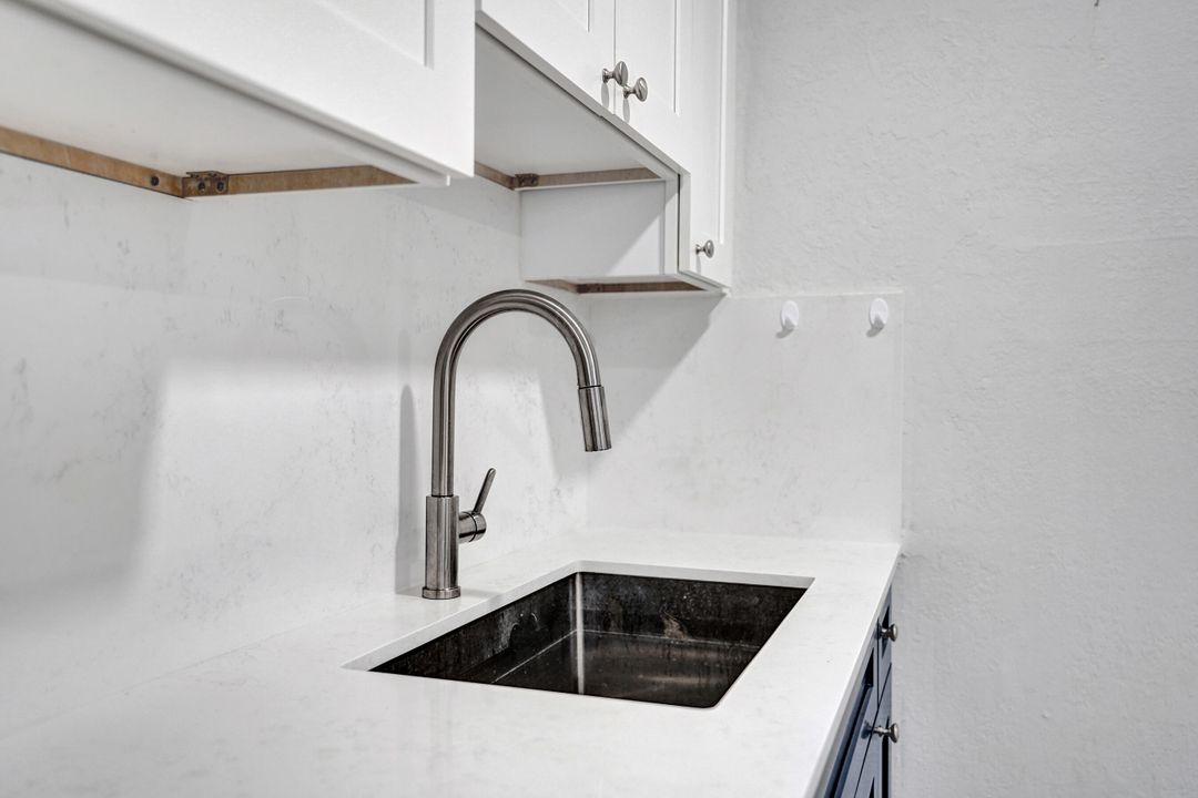 For Sale: $445,000 (0 beds, 0 baths, 884 Square Feet)