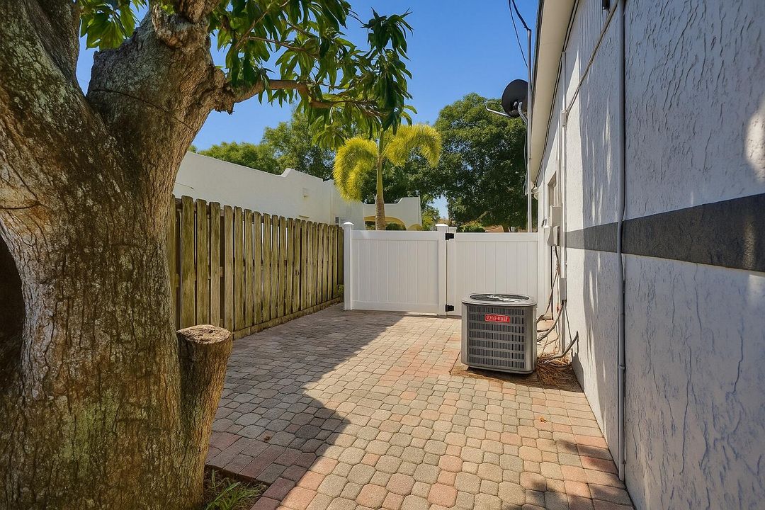 For Sale: $445,000 (0 beds, 0 baths, 884 Square Feet)