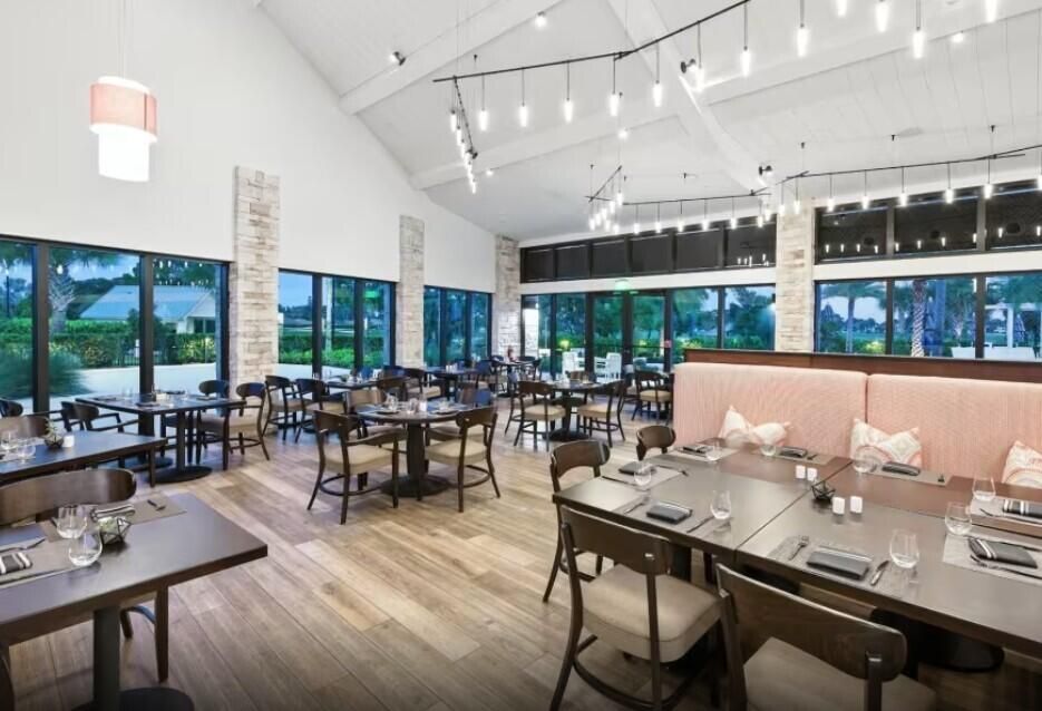 En Venta: $1,549,405 (4 camas, 3 baños, 3076 Pies cuadrados)