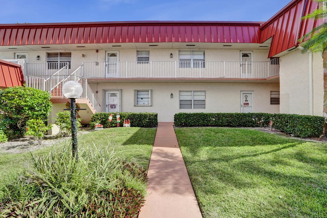 For Sale: $134,000 (2 beds, 2 baths, 1048 Square Feet)