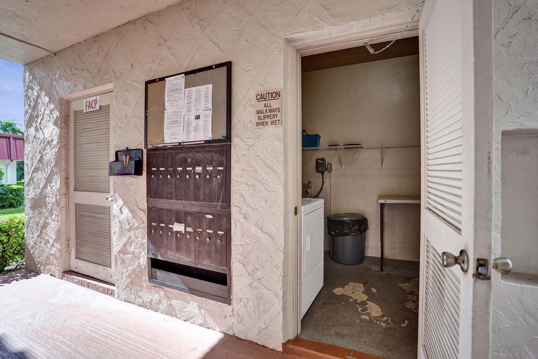 For Sale: $134,000 (2 beds, 2 baths, 1048 Square Feet)