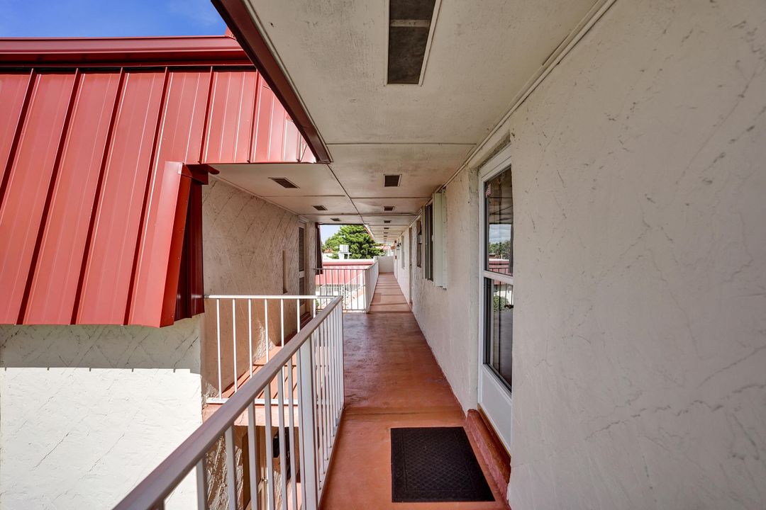 For Sale: $134,000 (2 beds, 2 baths, 1048 Square Feet)