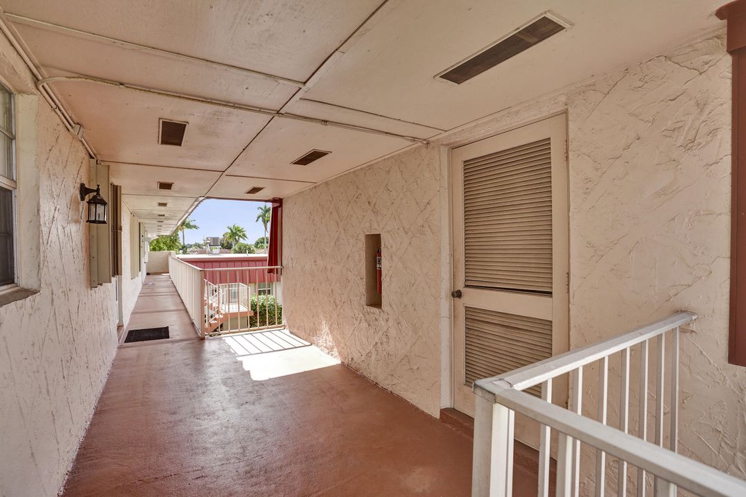 For Sale: $134,000 (2 beds, 2 baths, 1048 Square Feet)