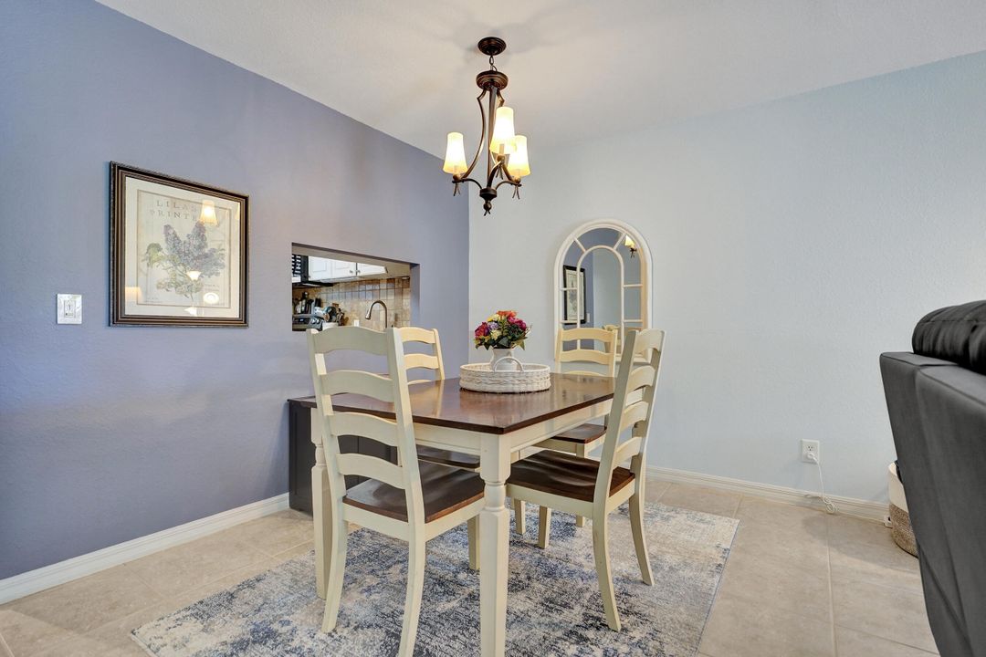 For Sale: $134,000 (2 beds, 2 baths, 1048 Square Feet)