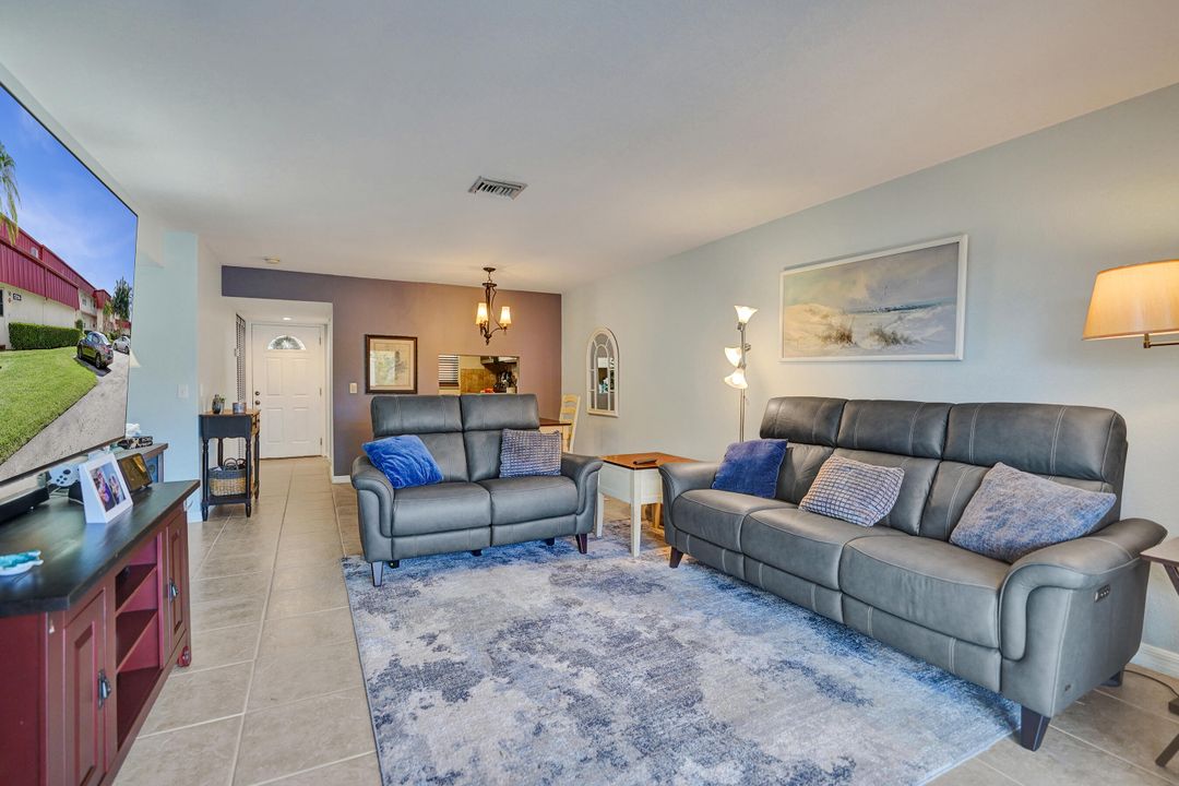 For Sale: $134,000 (2 beds, 2 baths, 1048 Square Feet)