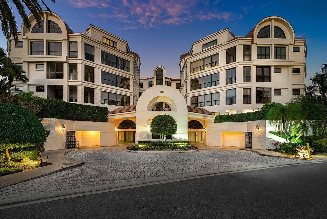 На продажу: $5,999,000 (4 спален, 4 ванн, 6629 Квадратных фут)