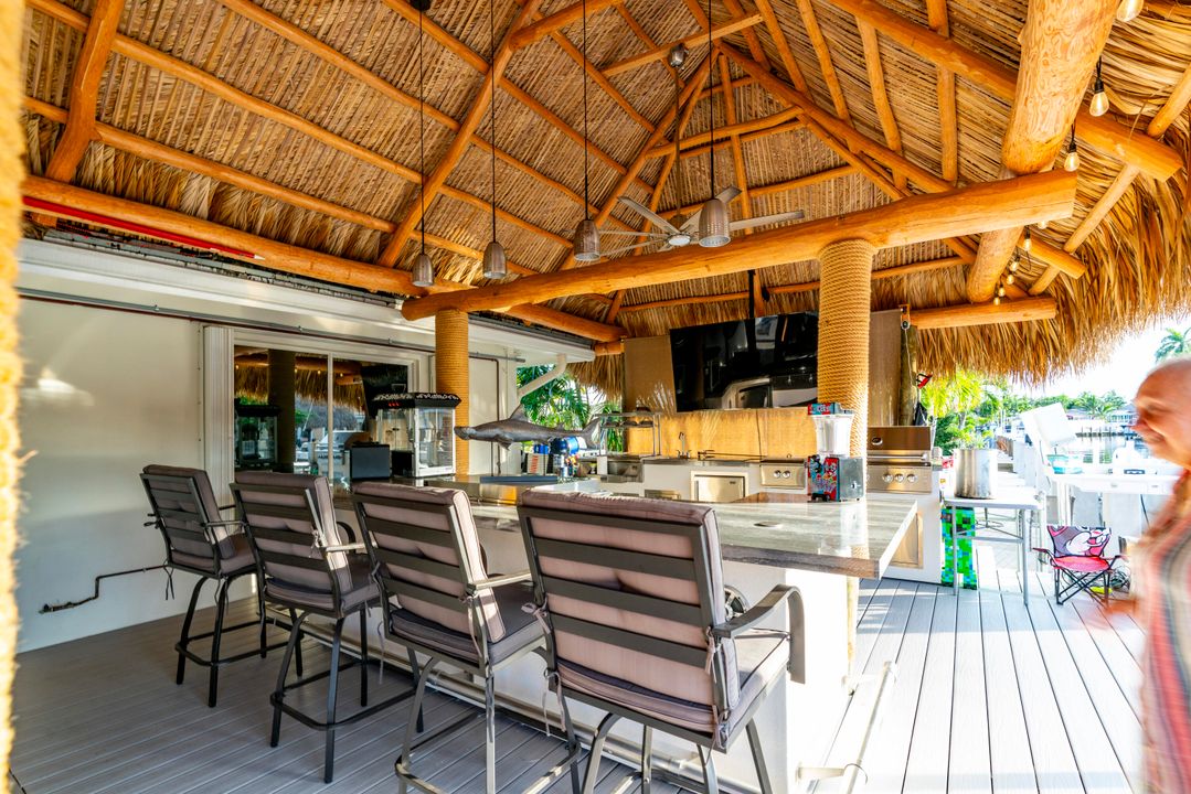 На продажу: $2,200,000 (4 спален, 3 ванн, 2557 Квадратных фут)