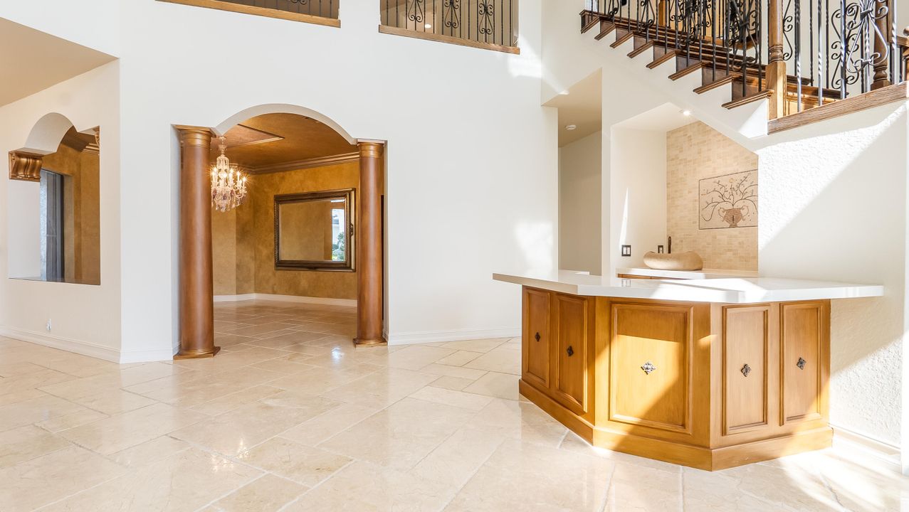 For Sale: $2,899,900 (5 beds, 5 baths, 5480 Square Feet)